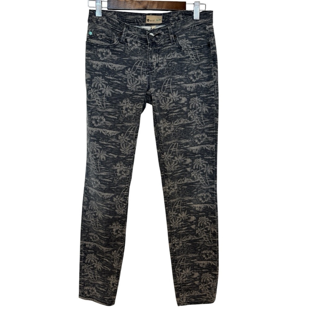 2/$30 Roxy Women’s Denim Gray Floral Patterned Jeans Size 26 - Picture 2 of 6